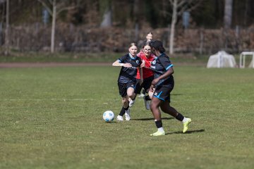 Bild 202 - wBJ VfL Pinneberg - Waldd�rfer SV : Ergebnis: 5:0